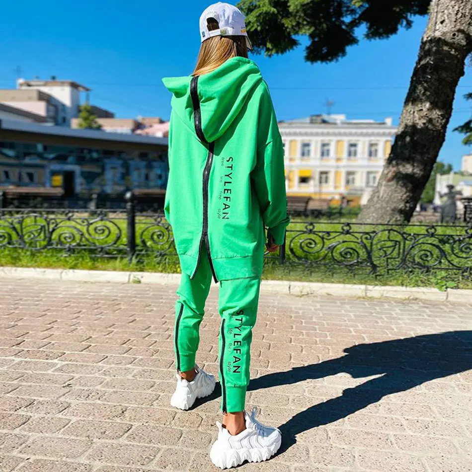 Women'S Fashion Trends Autumn 2025 - Kadın Uzun Fermuarlı Yazılı Baskılı Bol